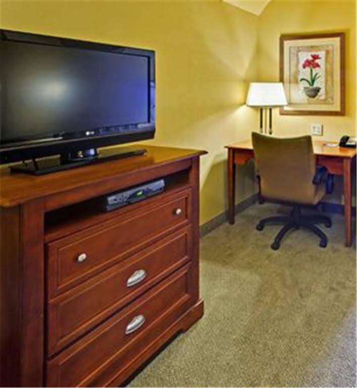 Holiday Inn Express Hotel & Suites Dfw West - Hurst By Ihg Bagian luar foto