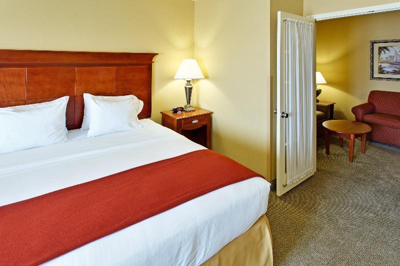 Holiday Inn Express Hotel & Suites Dfw West - Hurst By Ihg Bagian luar foto