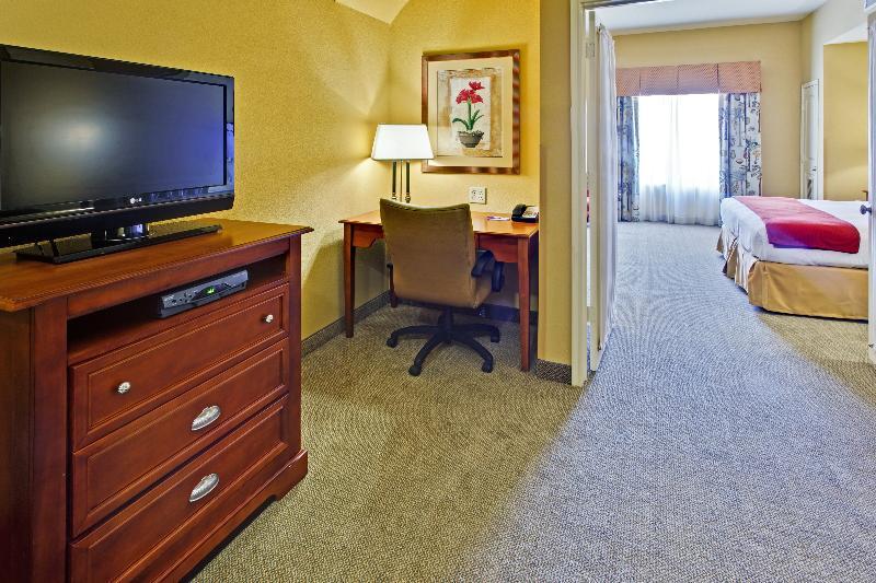 Holiday Inn Express Hotel & Suites Dfw West - Hurst By Ihg Bagian luar foto